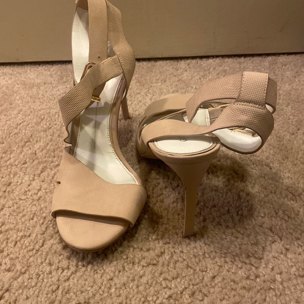 Gianni bini nude heels
